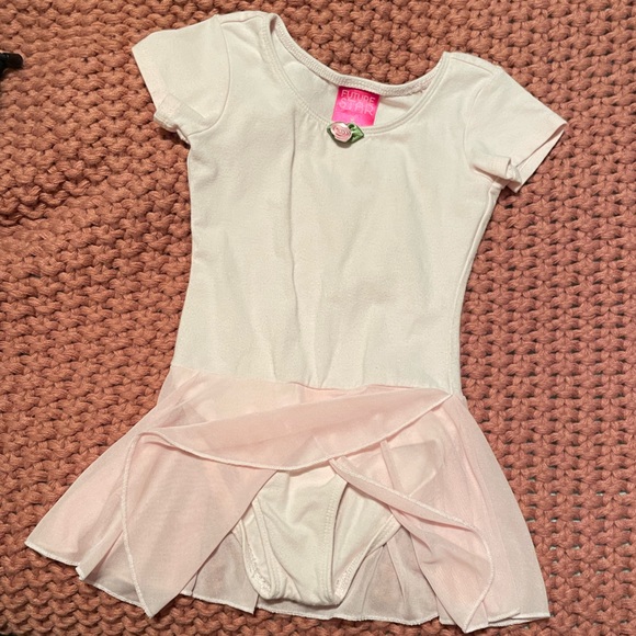 Girls Dance Leotard - Picture 2 of 5